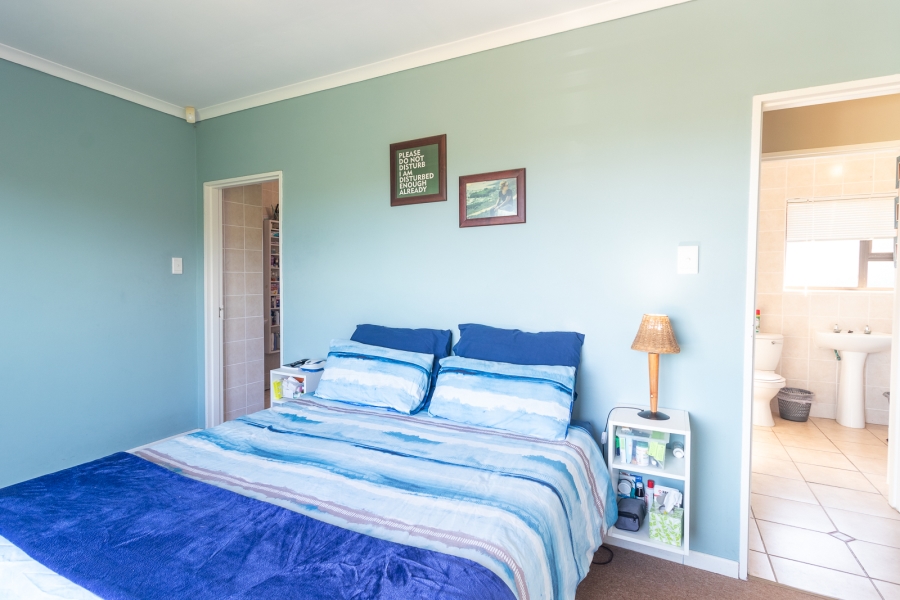 3 Bedroom Property for Sale in Seafield Eastern Cape